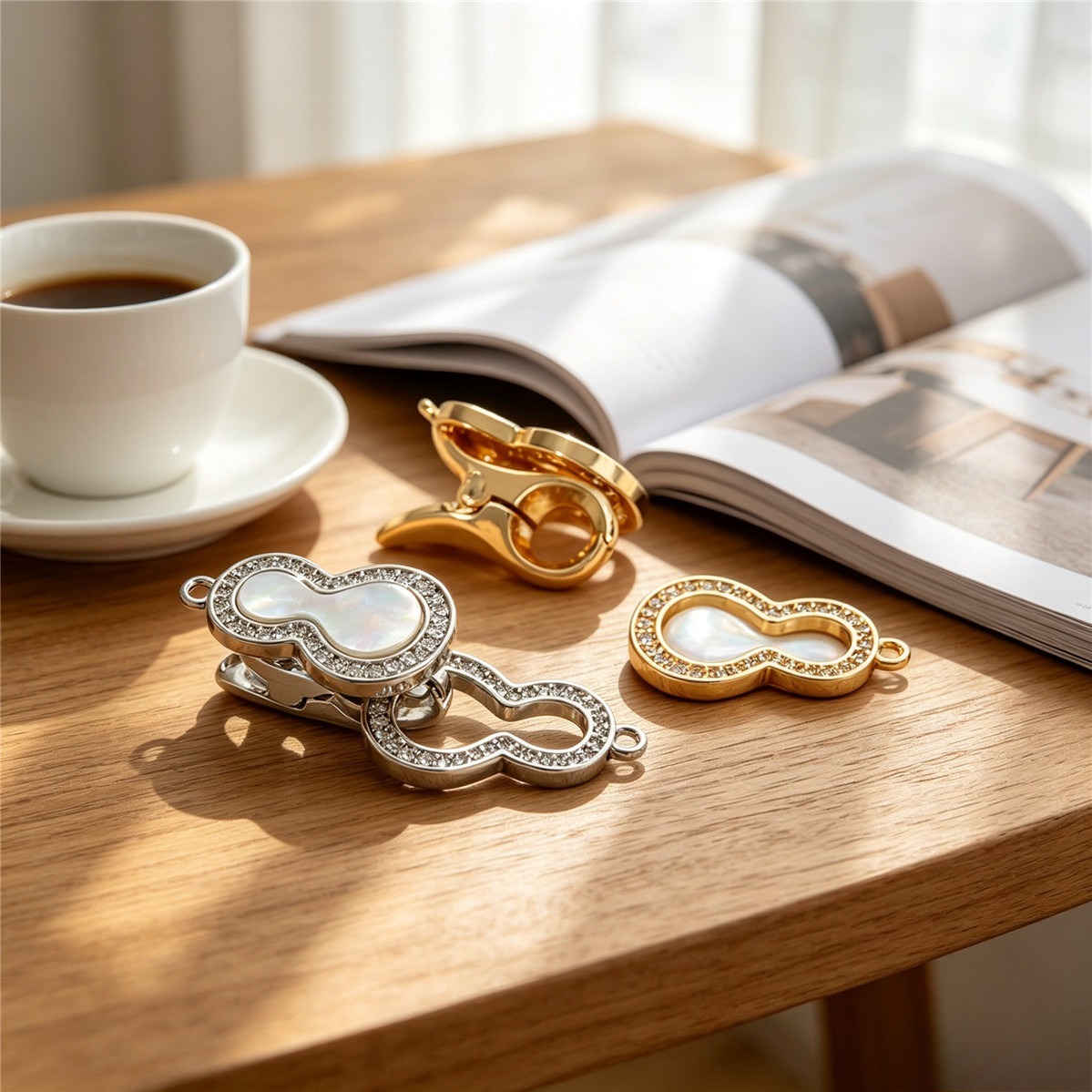 Toggle Clasp Gold - Messing 14K verguld parelmoer zirkoon kalebas